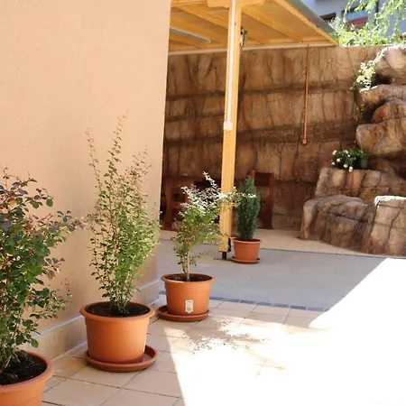 атлант 公寓 *