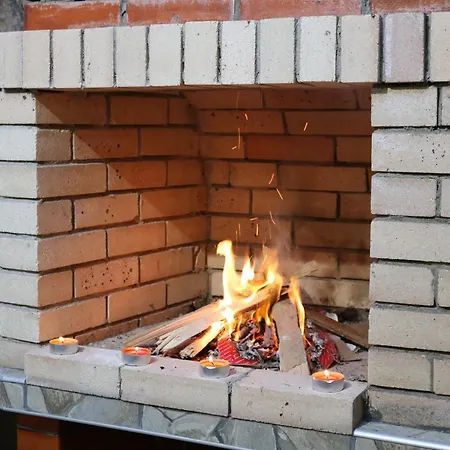 атлант 公寓 奥布佐尔